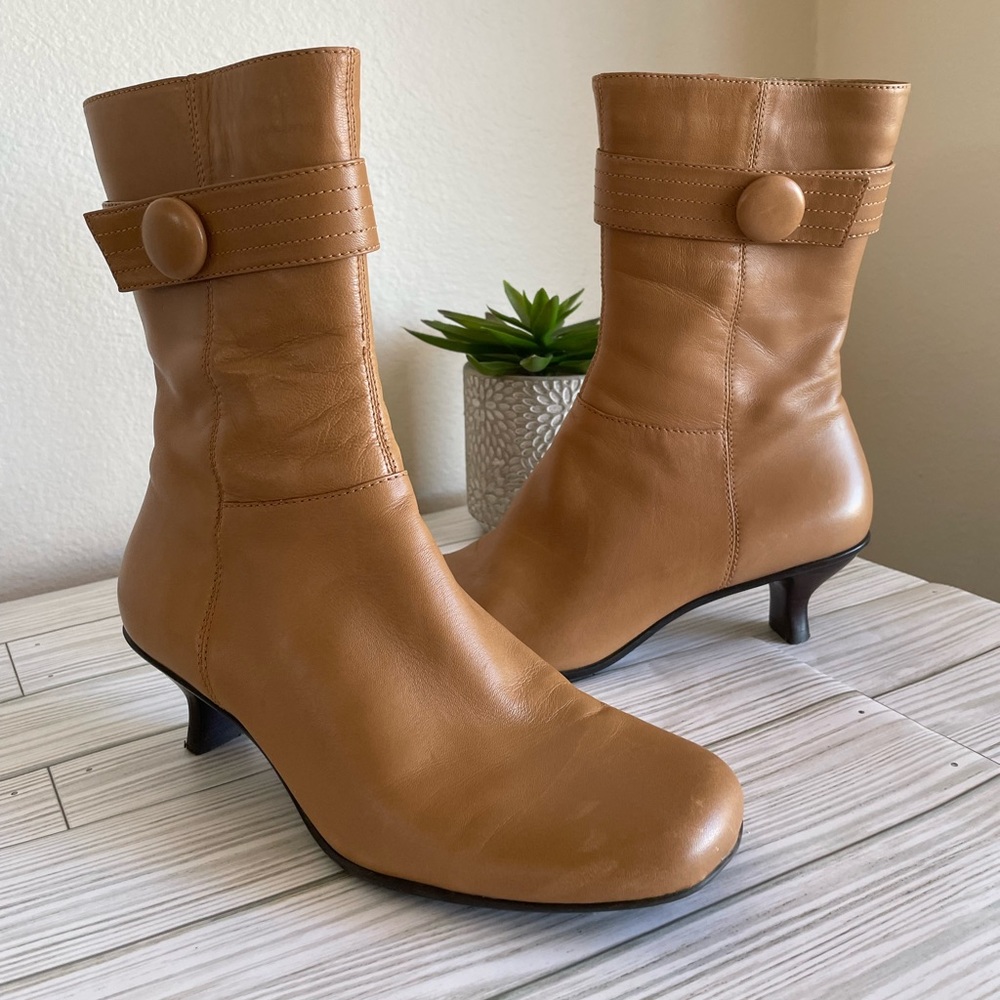 Kenneth Cole Reaction boots